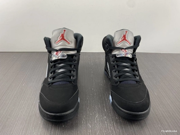 845035-003 5 (2016) Black Retro Jordan Metallic 1206